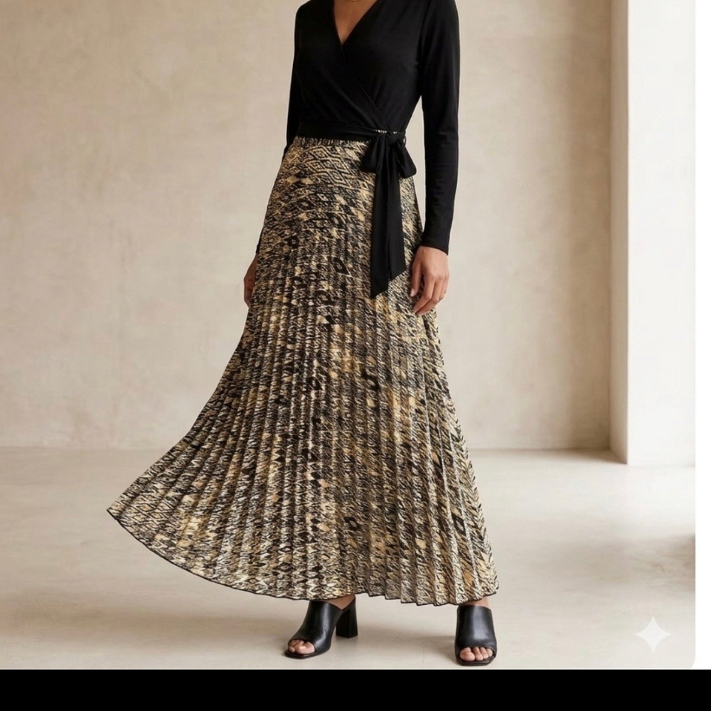 LuLaRoe 3X Black & Gold Pleated Maxi Skirt